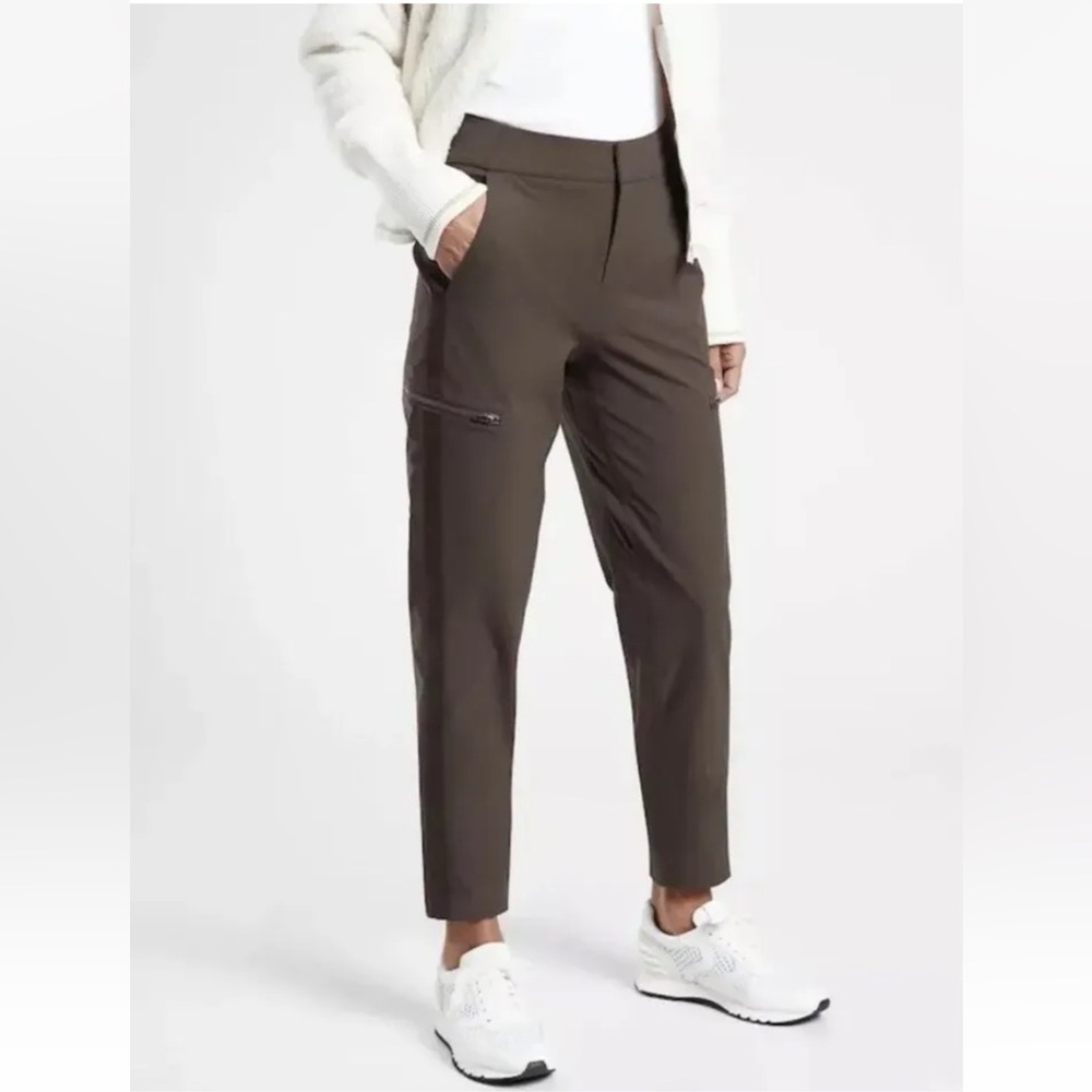 Athleta Wander Hybrid UPF50+ Walnut Brown Pants Size 2
